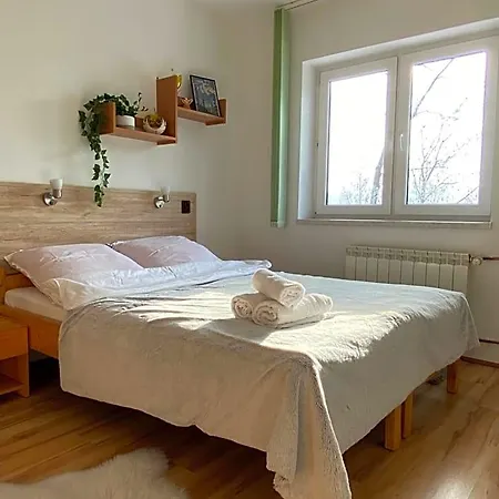 Goscinne Pod Jaworem - Obok Pieknego Szlaku Wzdluz Rzeki Bialka, 1km Do Stokow Kotelnica فندق مبيت وإفطار 3*